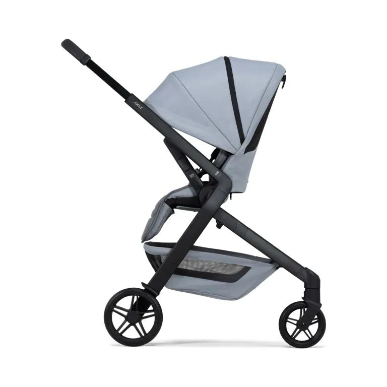 Silla Joolz Hub2 Lunar Grey orientada hacia los padres