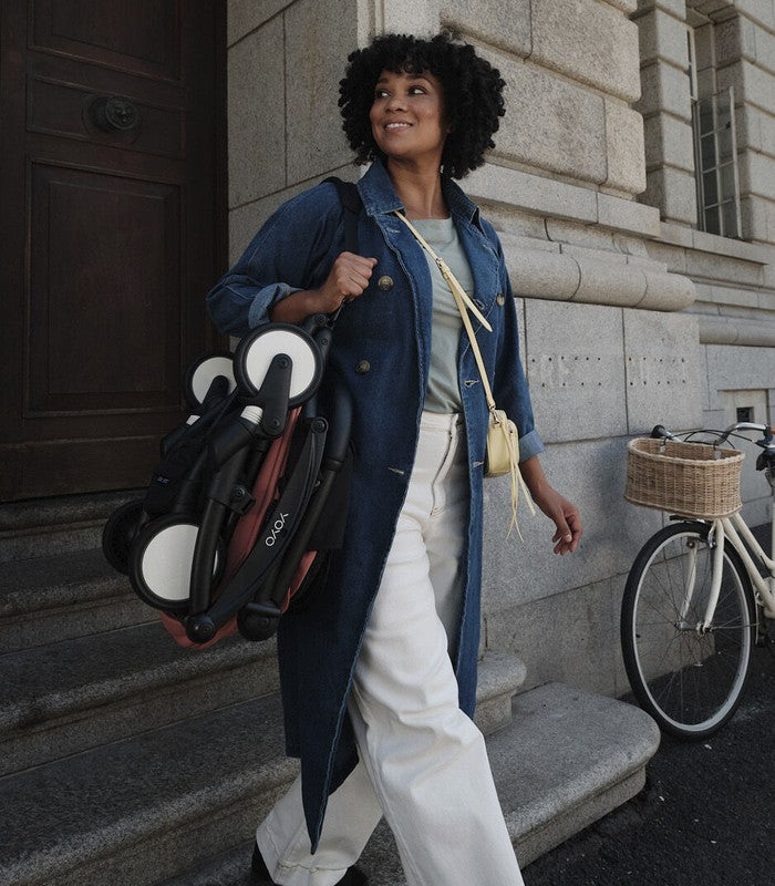 PROMO Pack Silla Stokke® YOYO³ | Chasis + Textil a partir de los 6 meses + Burbuja lluvia GRATIS