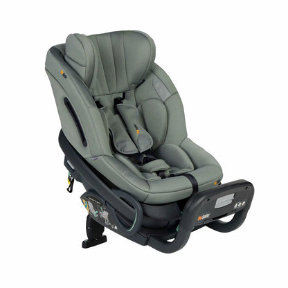 Descubre la silla de coche BeSafe Stretch 2 en la tienda especializada en seguridad Pequeños Viajeros