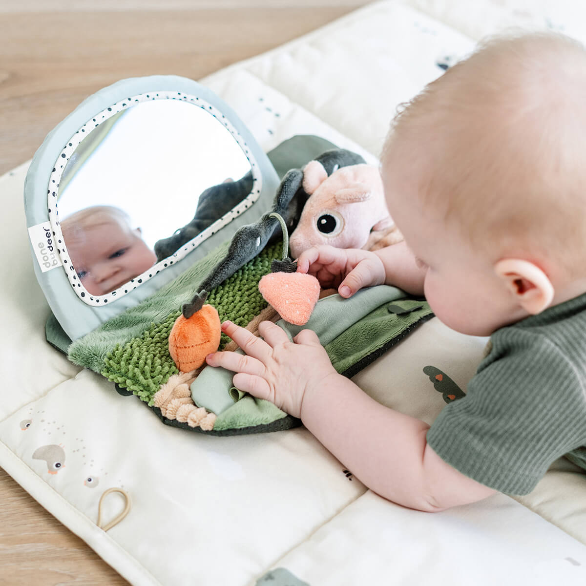 Espejo sensorial Tummy Time - Tiny farm