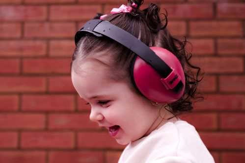 Cascos antiruidos para bebés y niños. Protege los oídos de tu bebé.