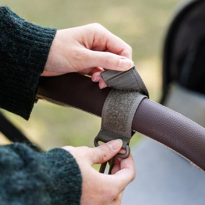 Colgador universal para bolso marrón de carrito
