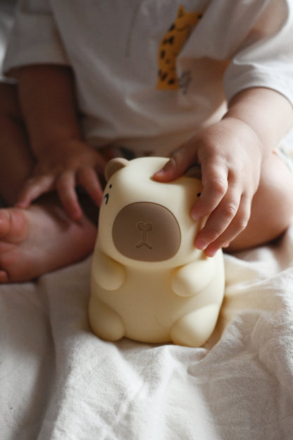 Luz nocturna capibara para niños