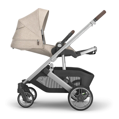 Vista lateral del cochecito UPPAbaby CRUZ V3