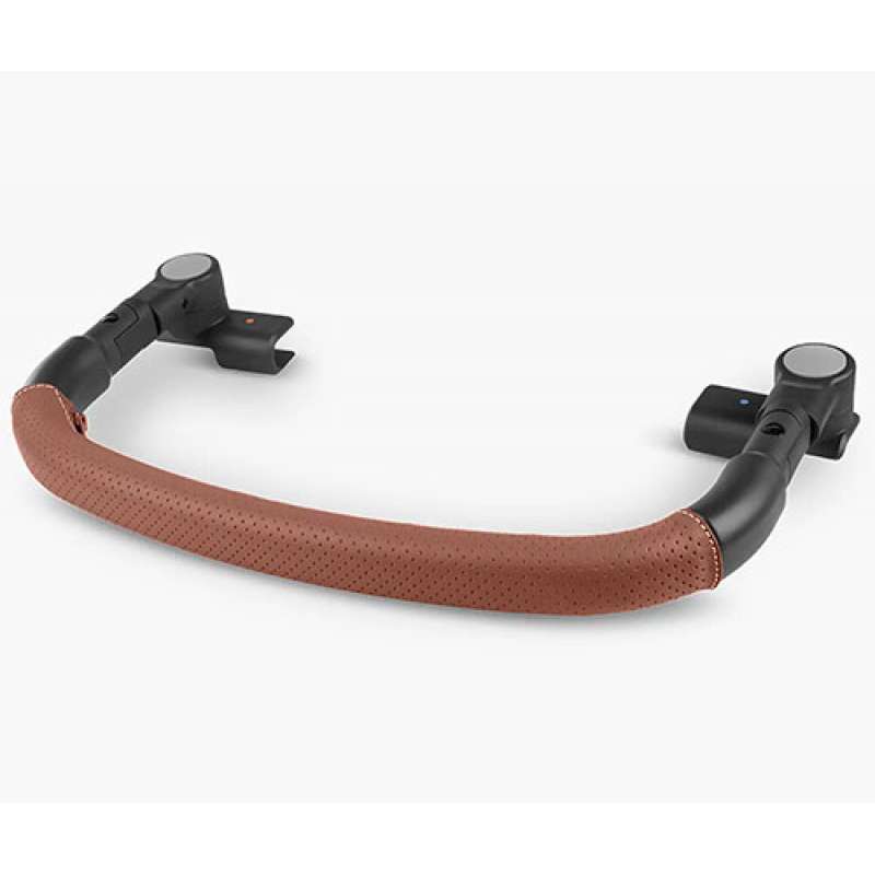 Apoyabrazos UPPAbaby MINU V3 color Saddle para paseo seguro y cómodo.