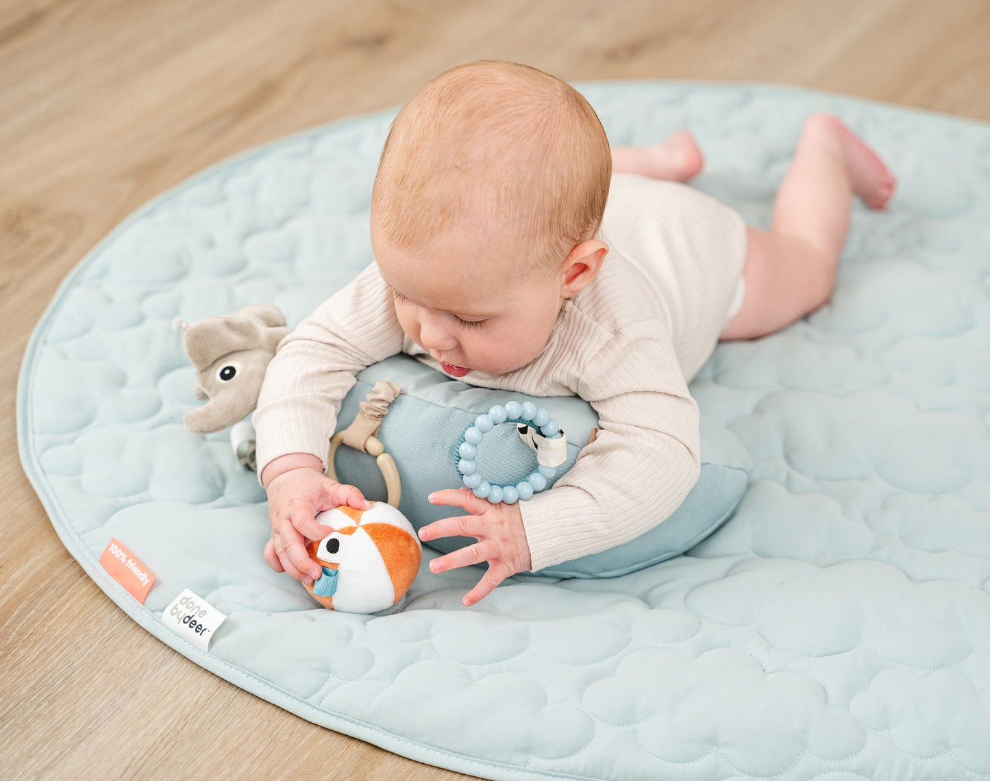 Almohada de actividades | Tummy time - Tiny farm Verde